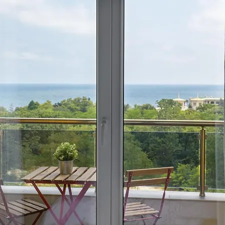 Blue Lagoon アパート